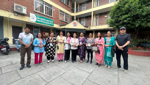 उद्योग वाणिज्य संघ–चितवनमा आवद्ध महिला उद्यमी अध्ययन अवलोकन भ्रमणमा